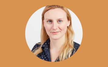 FEATURED MEMBER - ROSLYNN RICARD SHOOTS FOR TESLA!