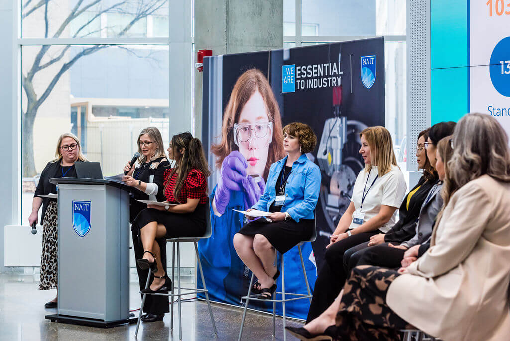 9 Womens Nait Confrence 75